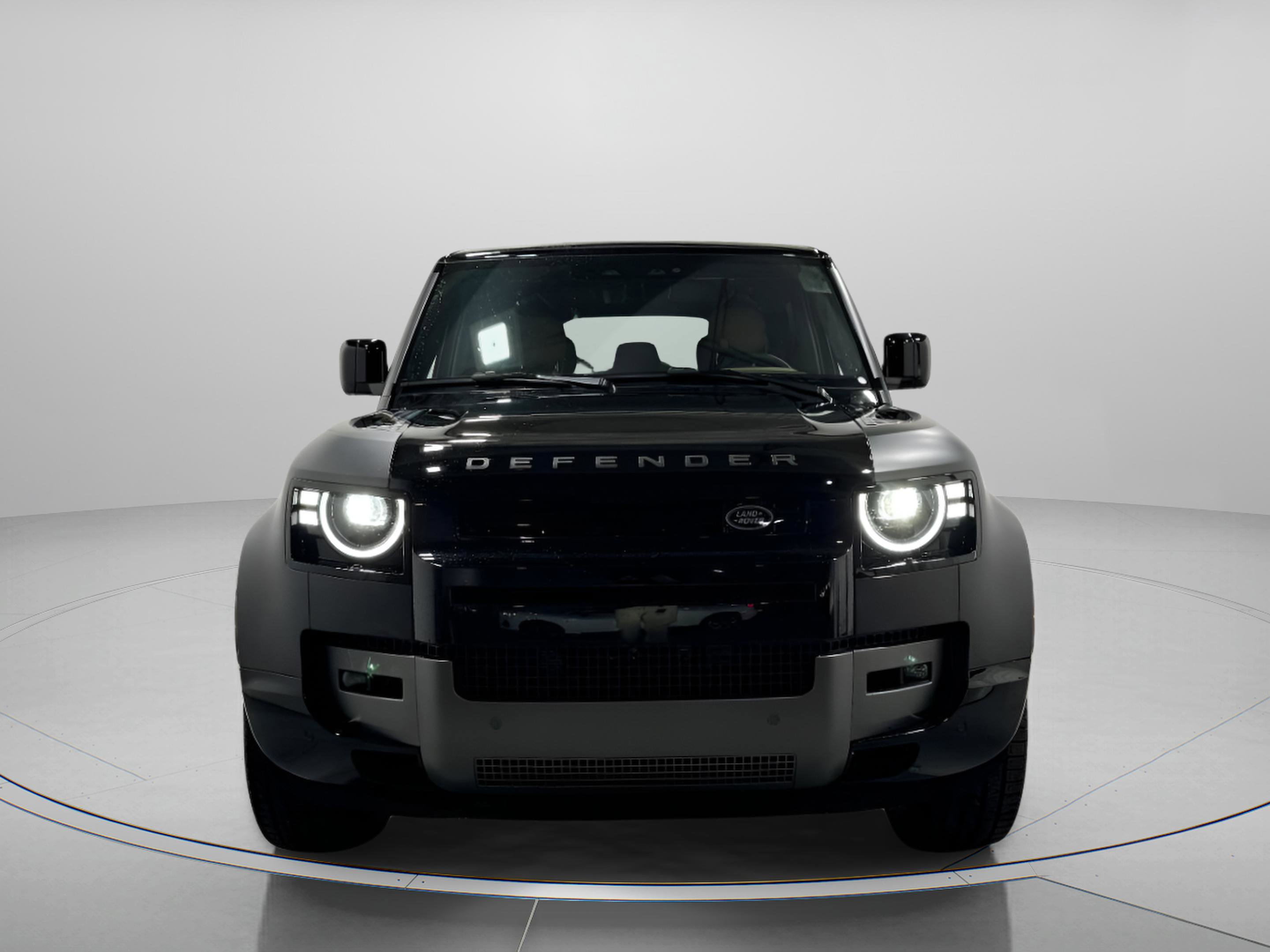 New 2026 Land Rover Defender 110 V8 image 7