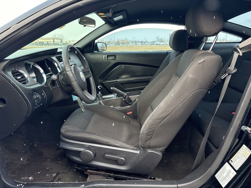 Used 2012 Ford Mustang GT image 13