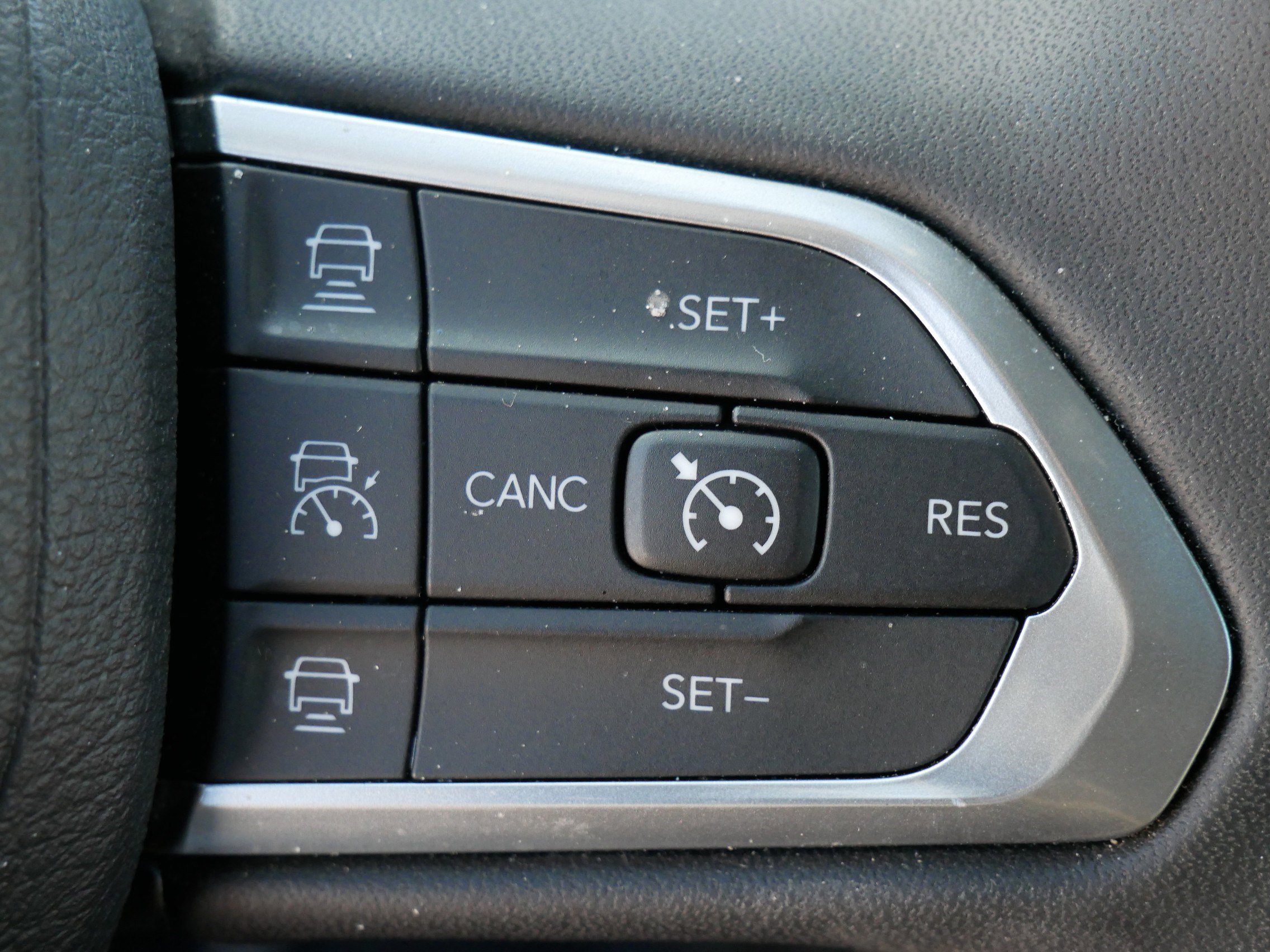 Used 2024 Jeep Compass Limited image 27