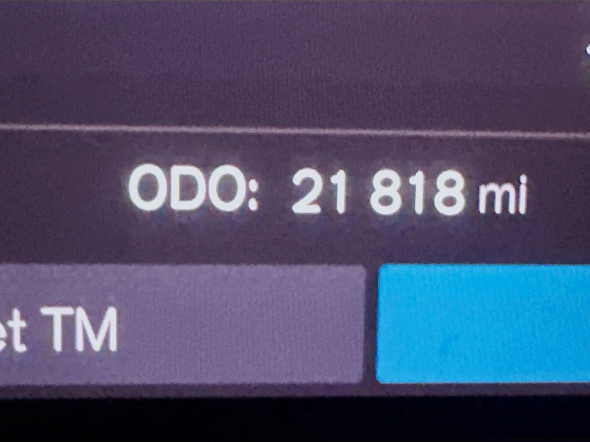 Used 2025 Volvo XC40 B5 Core image 19