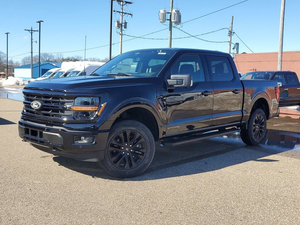 New 2025 Ford F150 XLT w/ Equipment Group 302A MID image 33