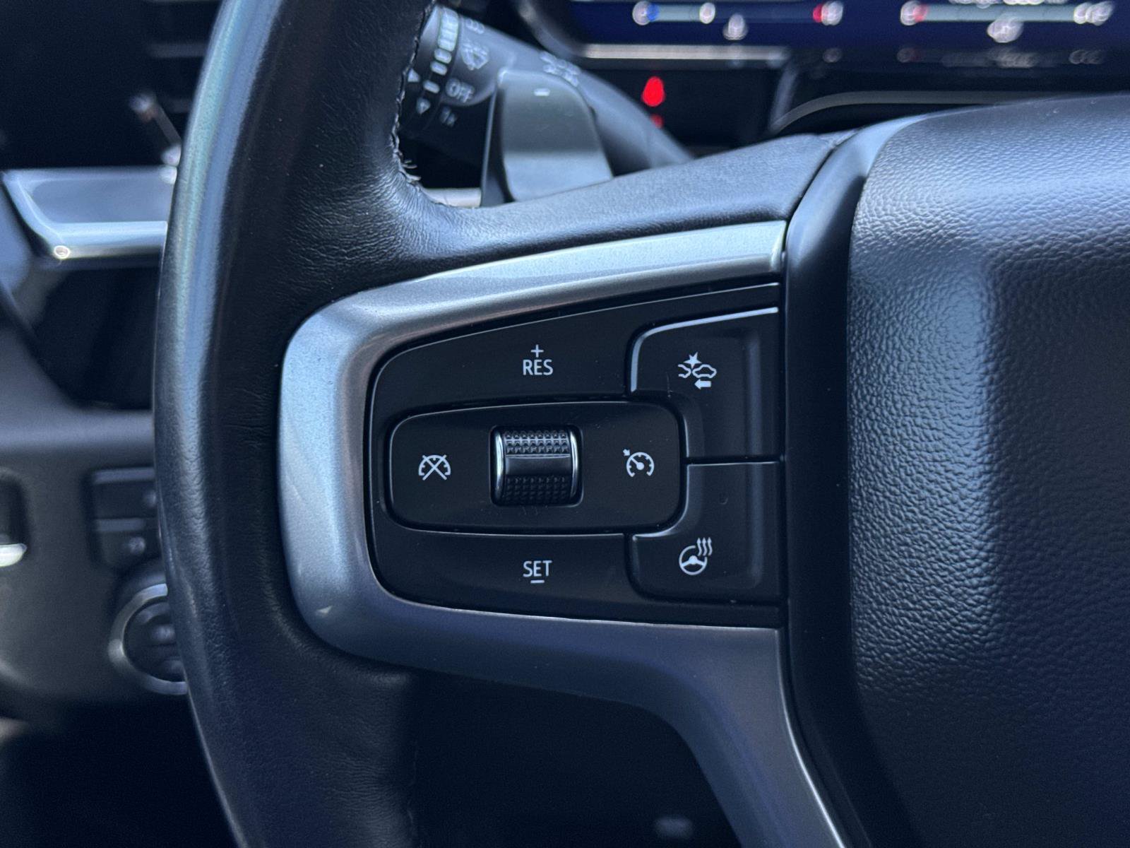 Used 2023 Chevrolet Silverado 1500 LTZ AWD/4WD image 11