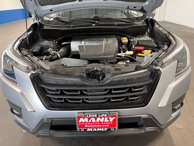 Used 2023 Subaru Forester Limited AWD/4WD image 9