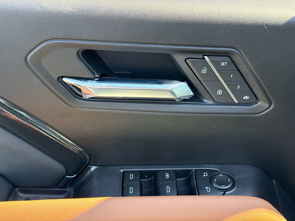 New 2026 GMC Canyon AT4 w/ Technology Plus Package AWD/4WD image 16