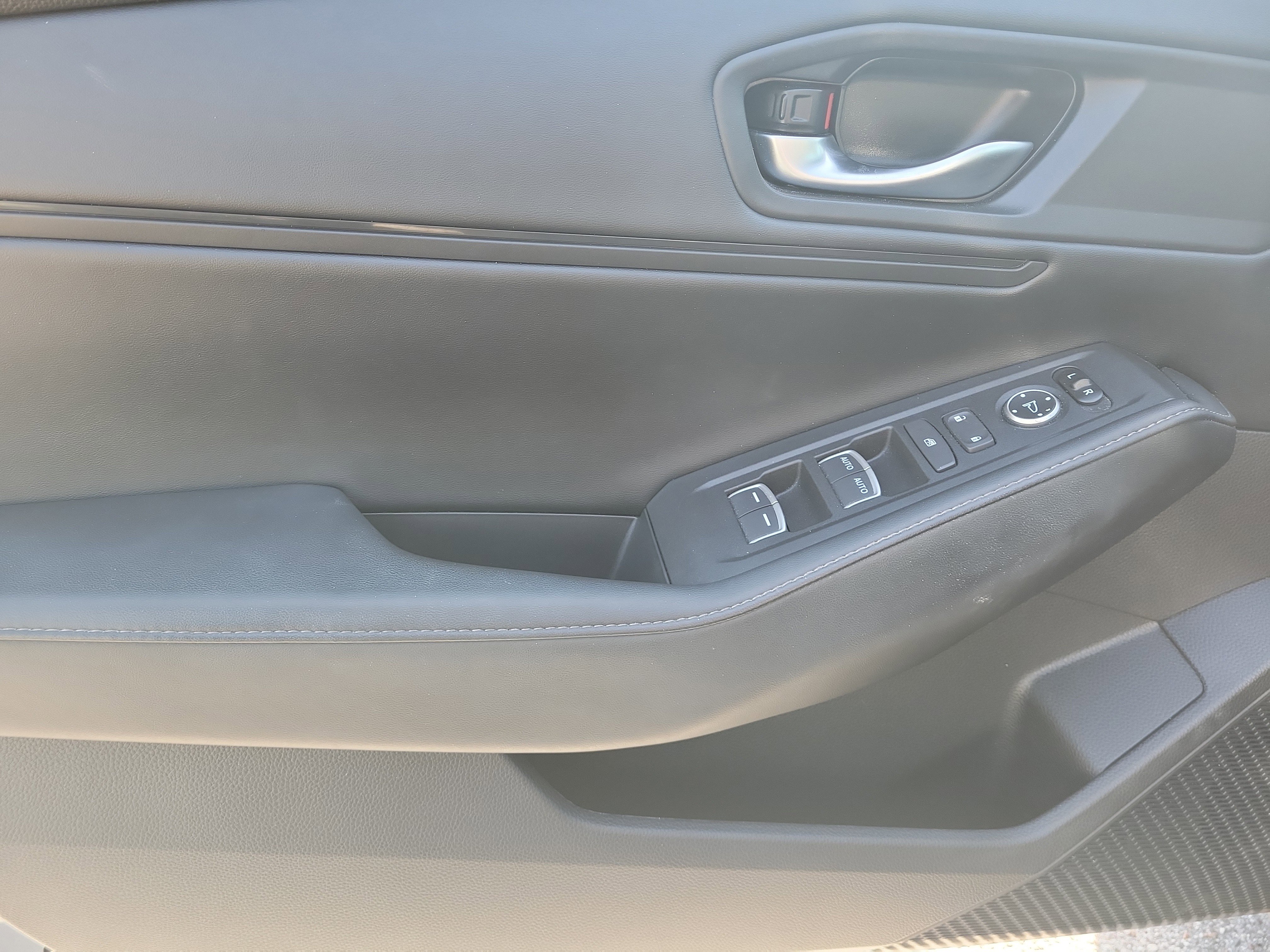 Used 2025 Honda Accord Sport image 17
