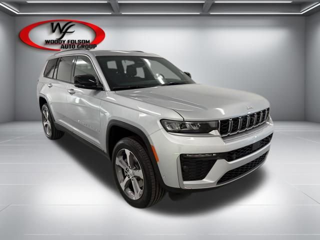 New 2026 Jeep Grand Cherokee L Limited w/ Luxury Tech Group II AWD/4WD image 3