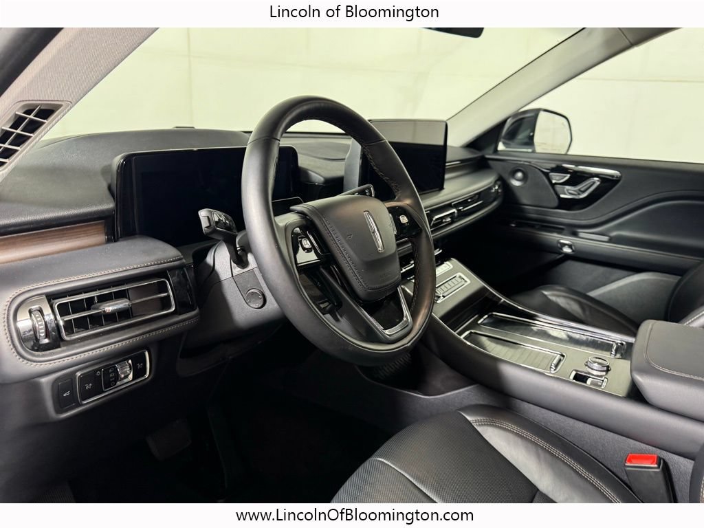 Certified 2025 Lincoln Aviator Reserve w/ Illumination Package AWD/4WD image 34