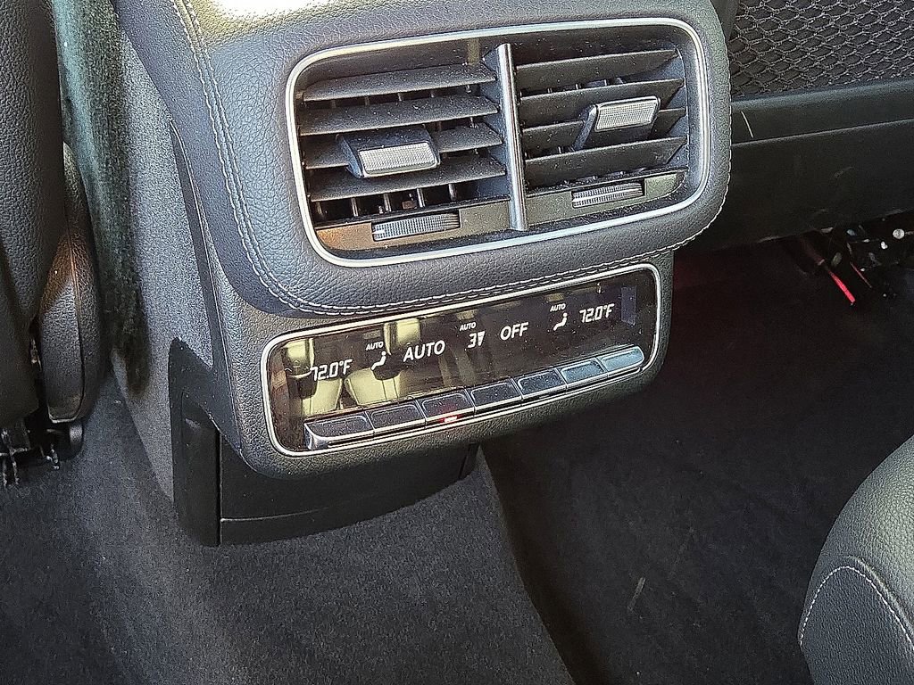Used 2025 Mercedes-Benz GLS 450 4MATIC image 17