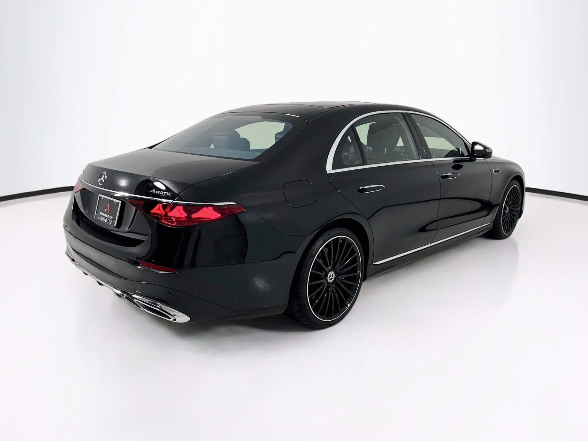 New 2027 Mercedes-Benz S 580 4MATIC Sedan image 8