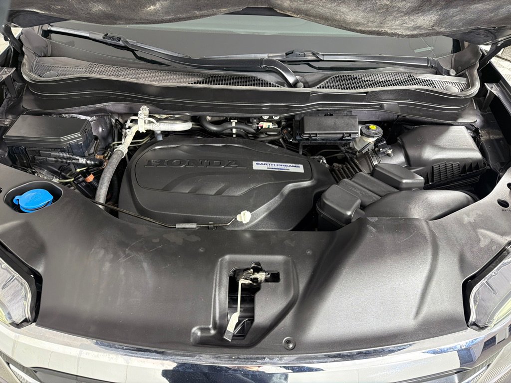 Used 2018 Honda Pilot Touring image 31