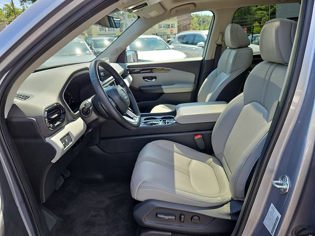 Certified 2023 Honda Pilot Touring image 14