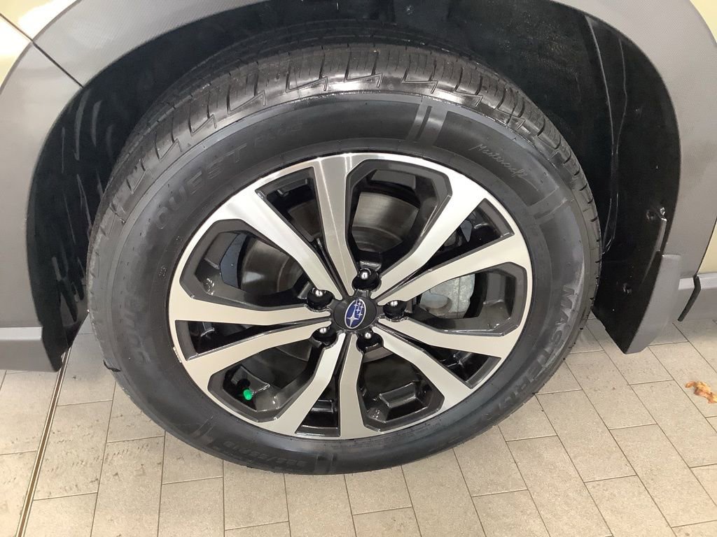 Certified 2023 Subaru Forester Limited image 9