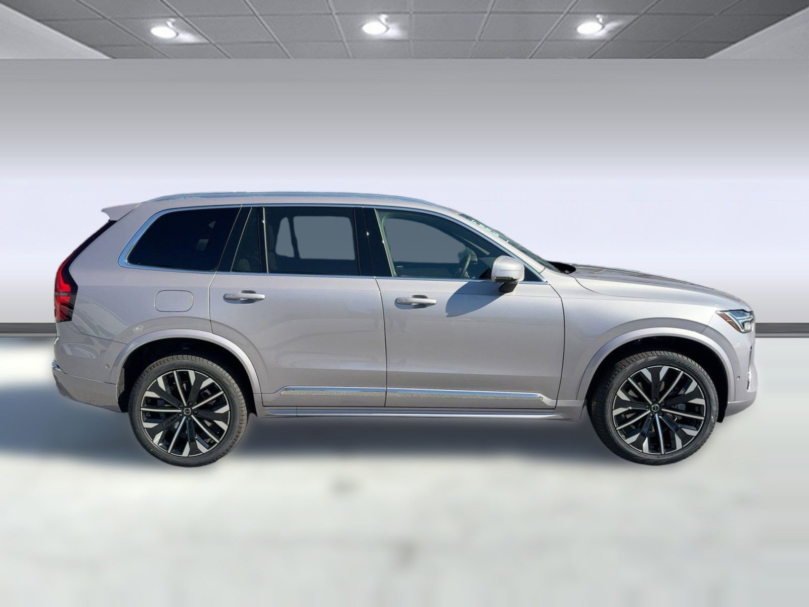 New 2026 Volvo XC90 B6 Plus w/ Protection Package Premier image 8