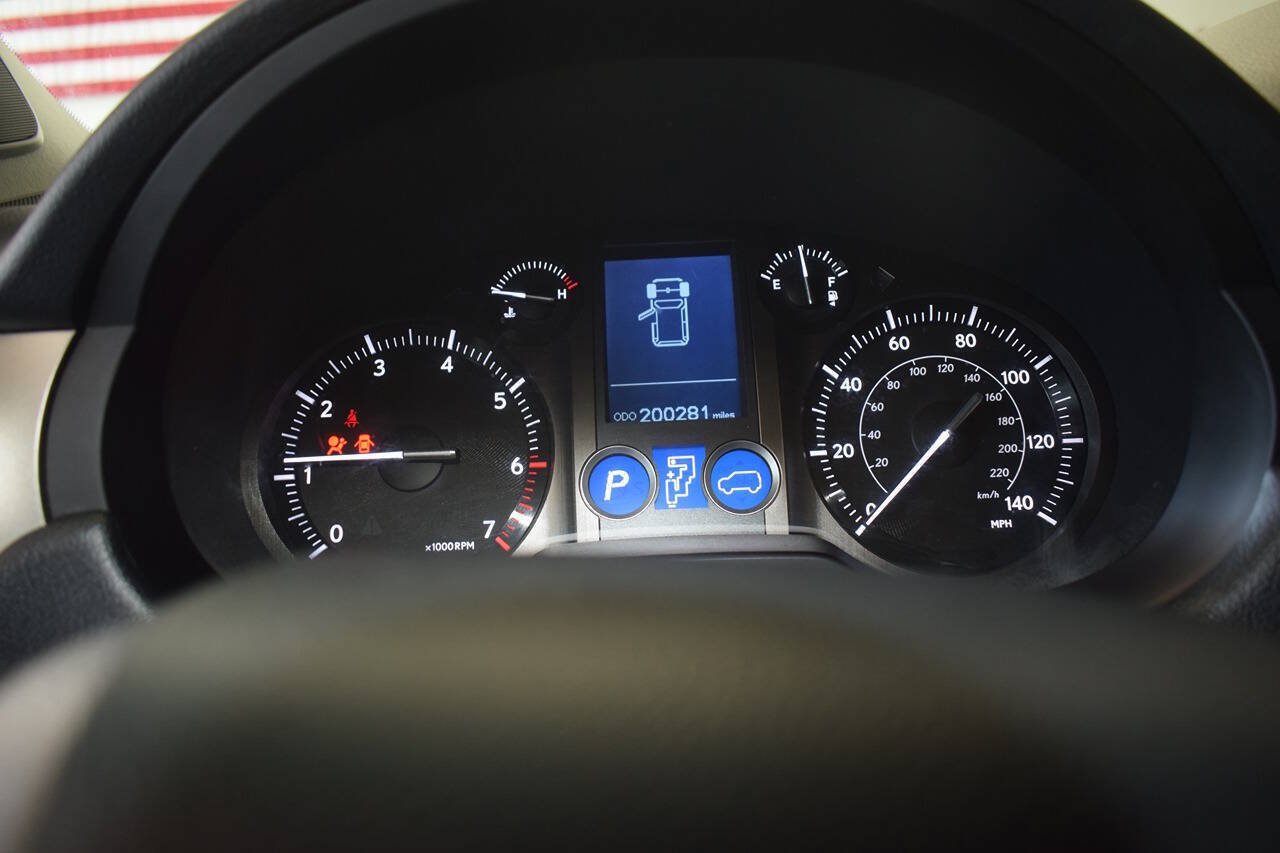 Used 2014 Lexus GX 460 AWD/4WD image 31