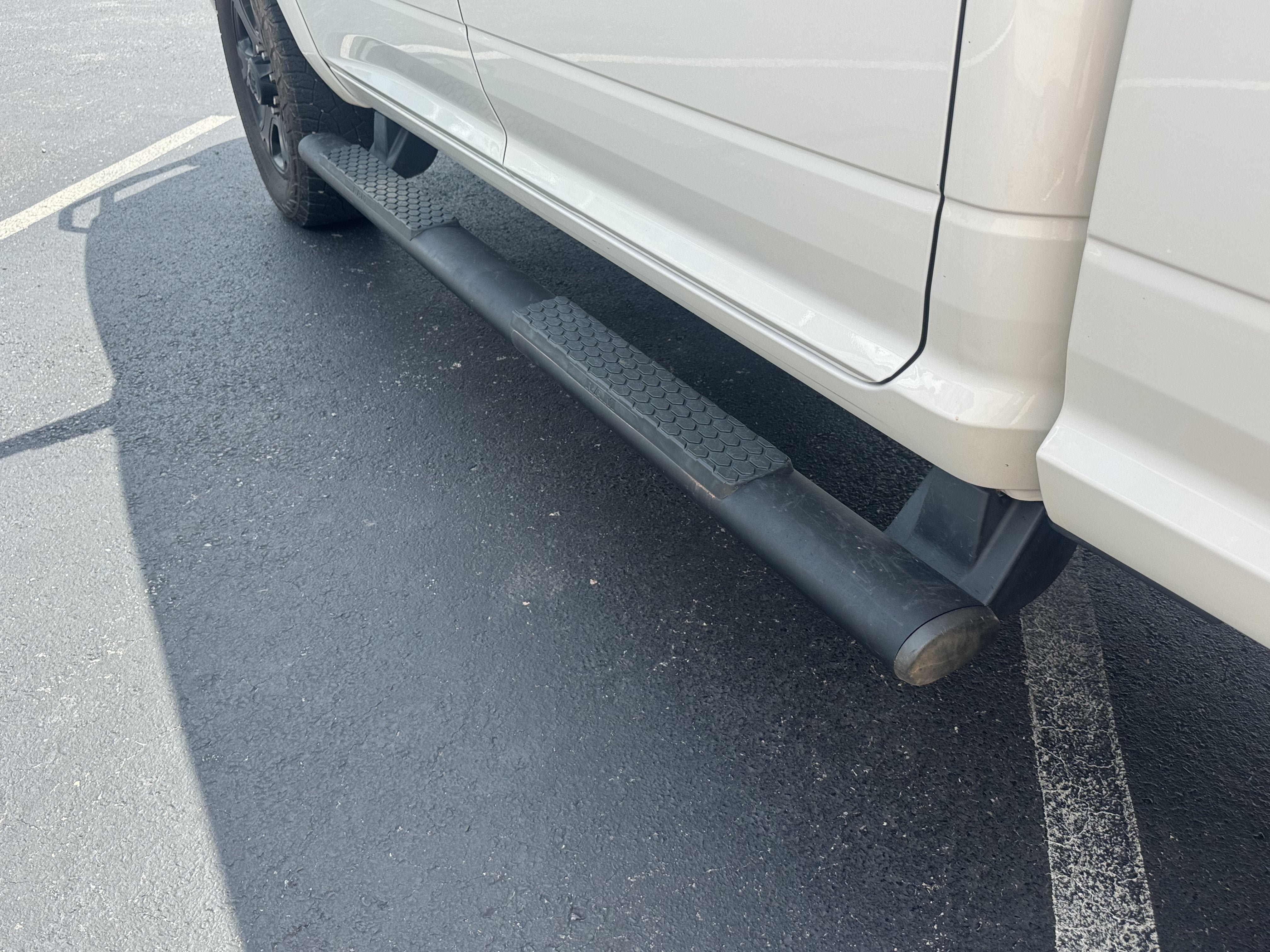 Used 2018 RAM 2500 Laramie w/ Sport Appearance Group AWD/4WD image 13