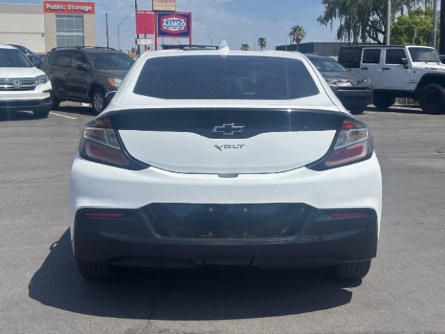 Used 2018 Chevrolet Volt LT FWD image 4