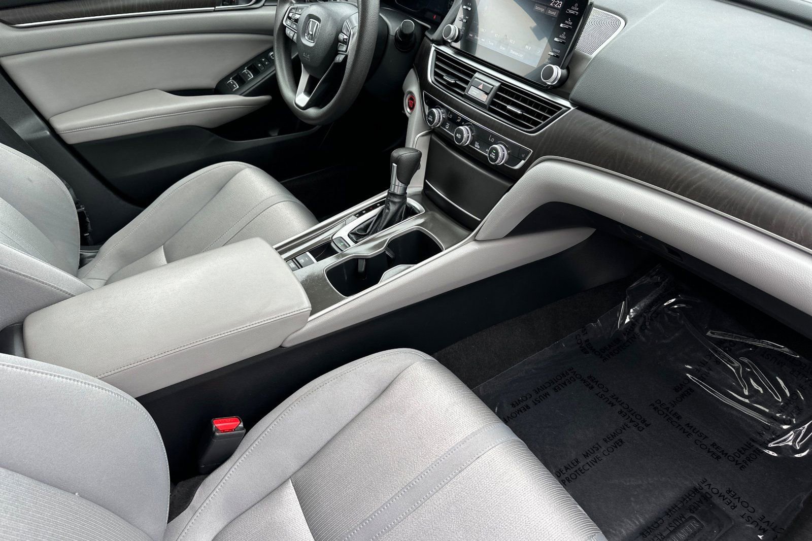 Used 2018 Honda Accord EX image 17