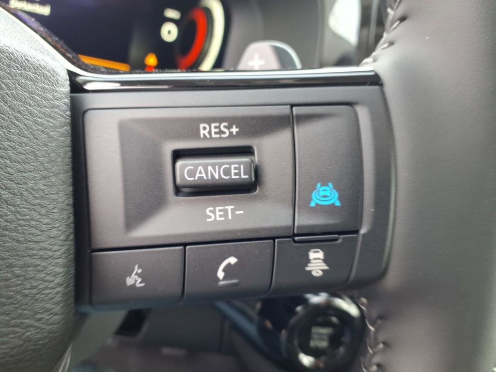 New 2026 Nissan Pathfinder SL image 21