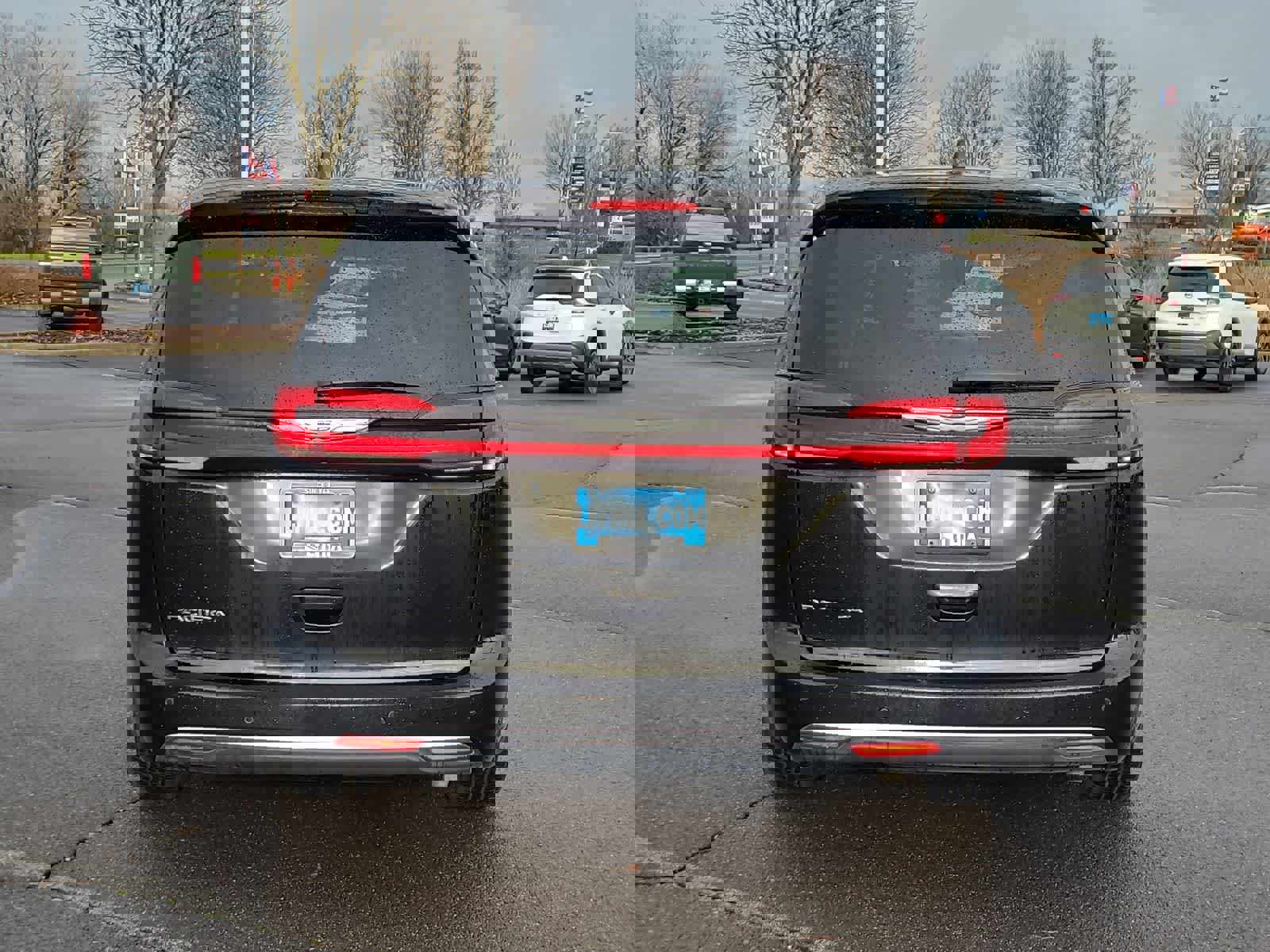 Certified 2024 Chrysler Pacifica Touring-L image 13