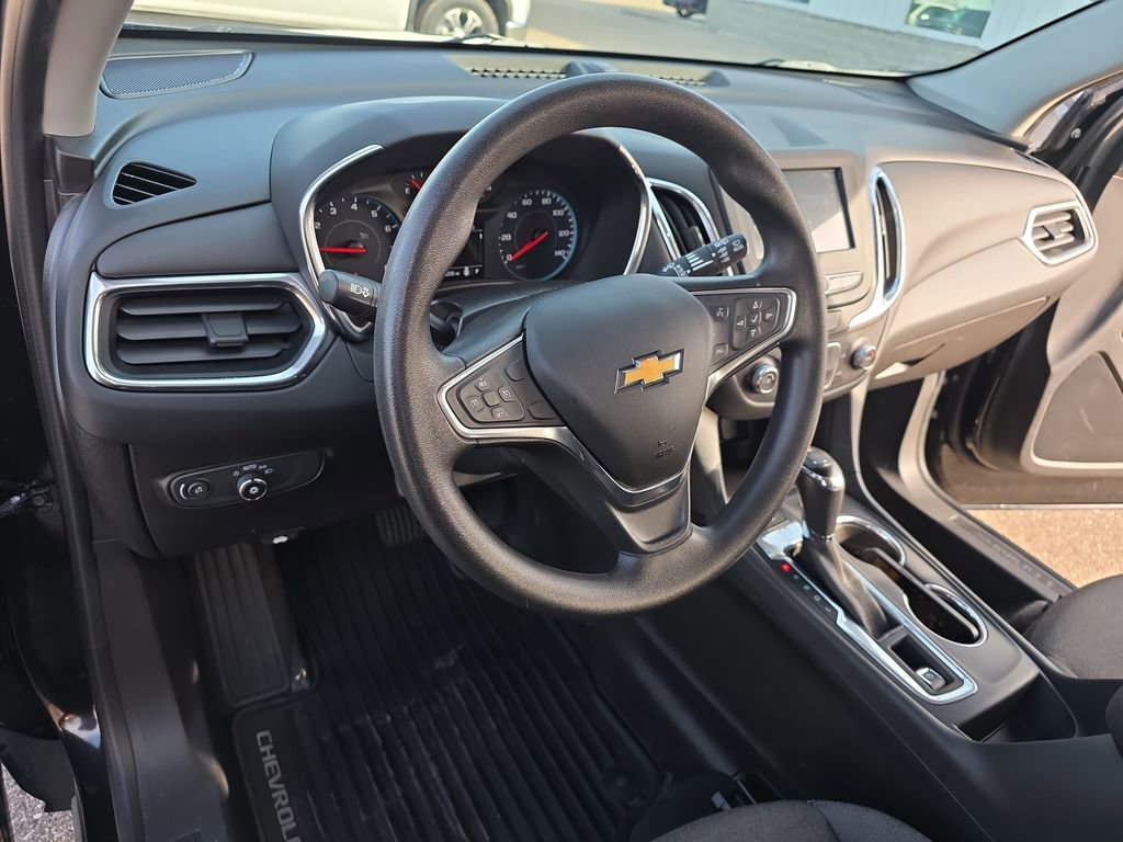 Used 2018 Chevrolet Equinox LT image 15