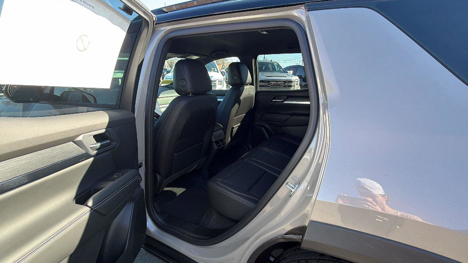 New 2026 GMC Terrain Elevation w/ Elevation Premium Package image 25