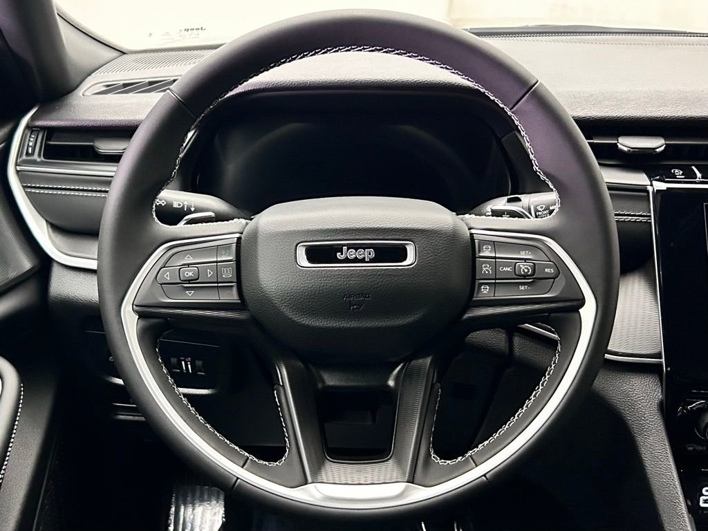 New 2025 Jeep Grand Cherokee Laredo X w/ Trailer Tow Package image 26