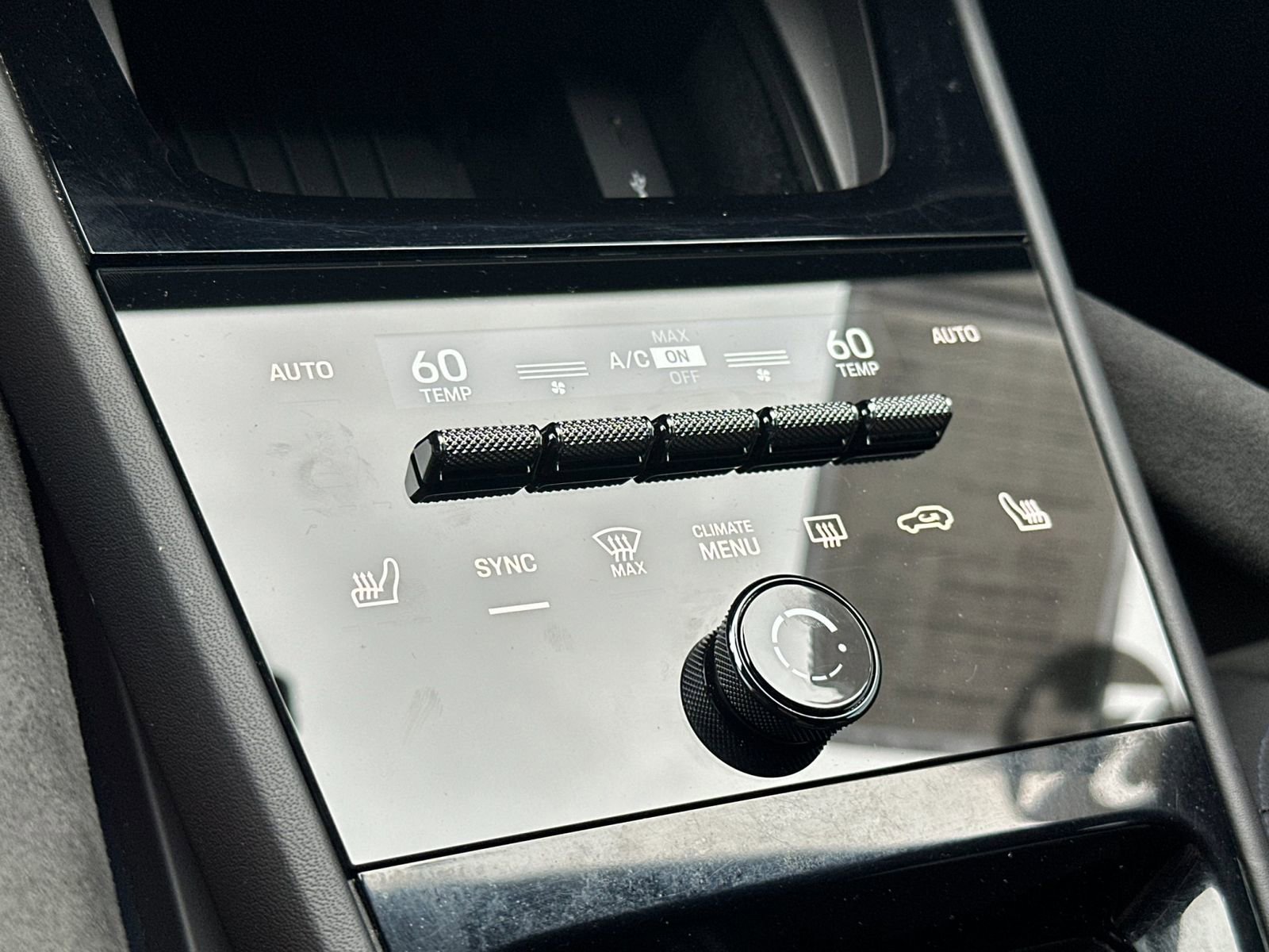 Used 2024 Porsche Cayenne Turbo GT image 23