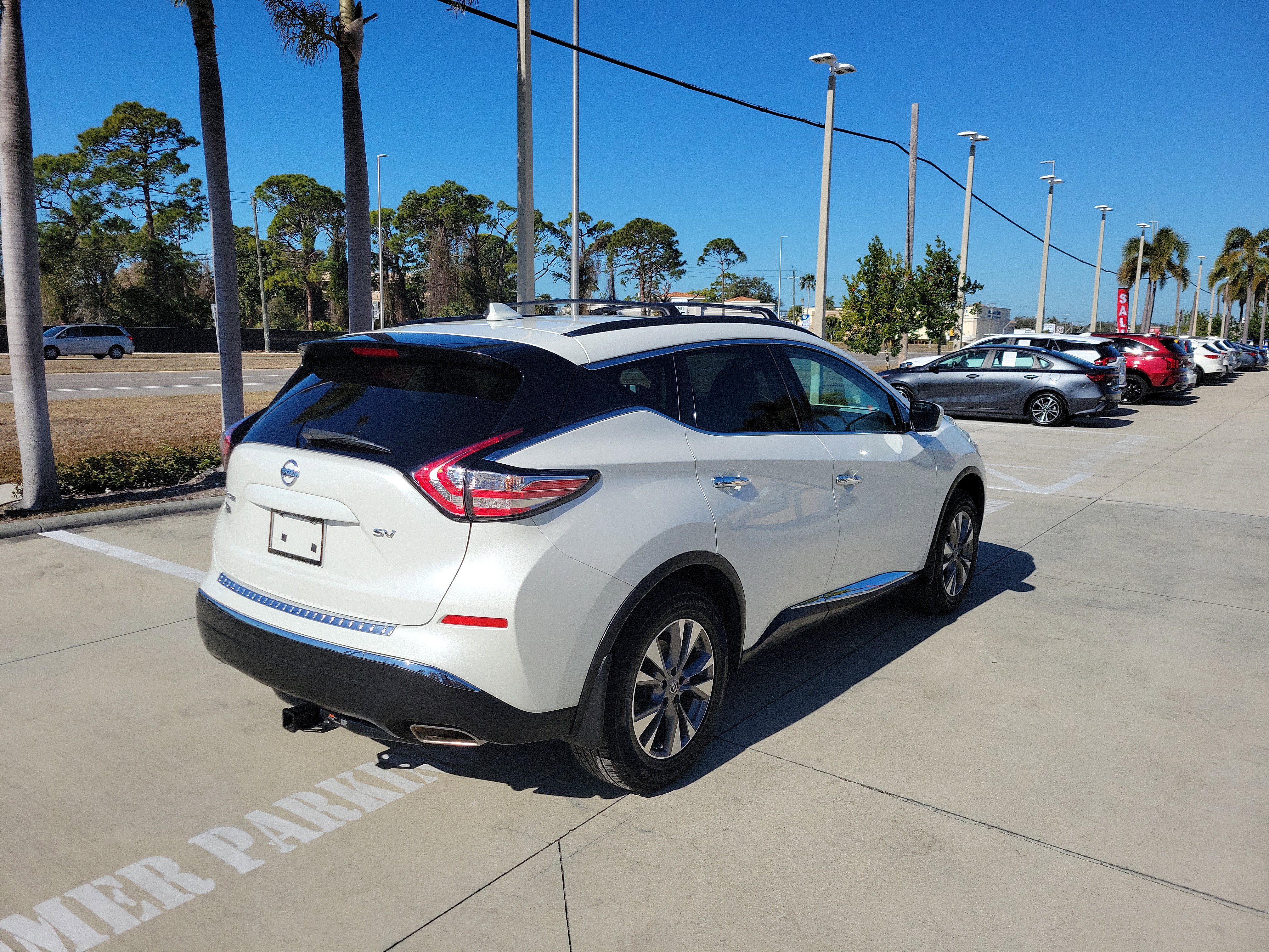 Used 2018 Nissan Murano SV w/ Cargo Package image 4