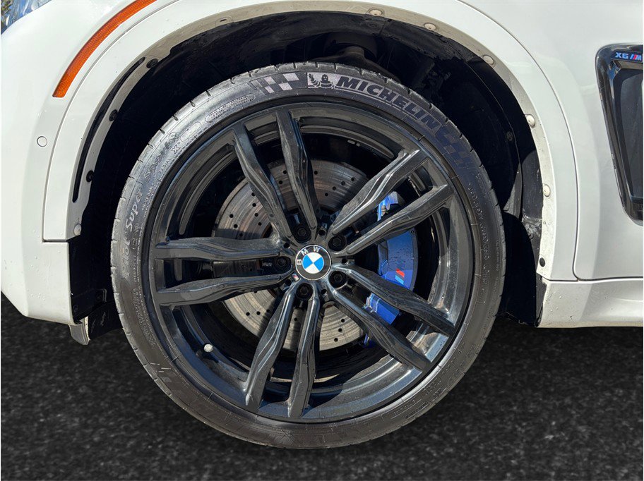 Used 2018 BMW X6 M AWD/4WD image 13