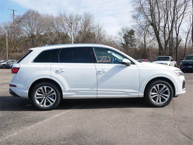 Used 2025 Audi Q7 3.0T Premium Plus image 8