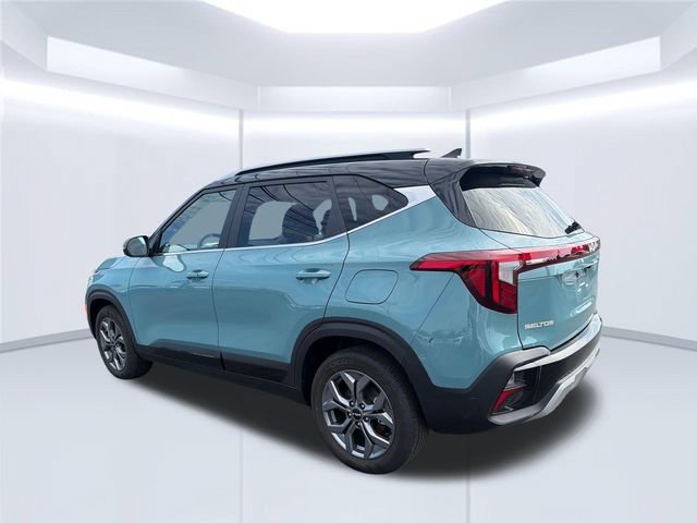 Used 2024 Kia Seltos S AWD/4WD image 3