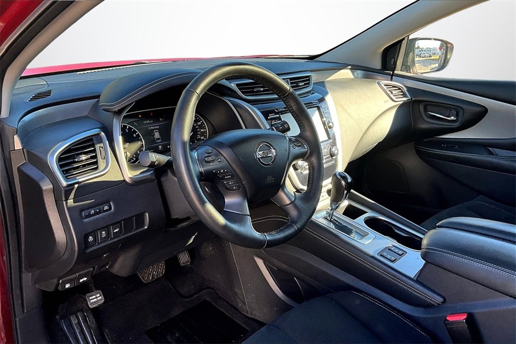 Used 2019 Nissan Murano SV image 17
