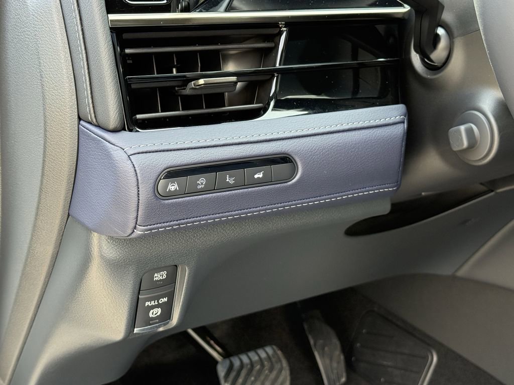 New 2026 INFINITI QX80 4WD w/ Sport Exterior Package image 19