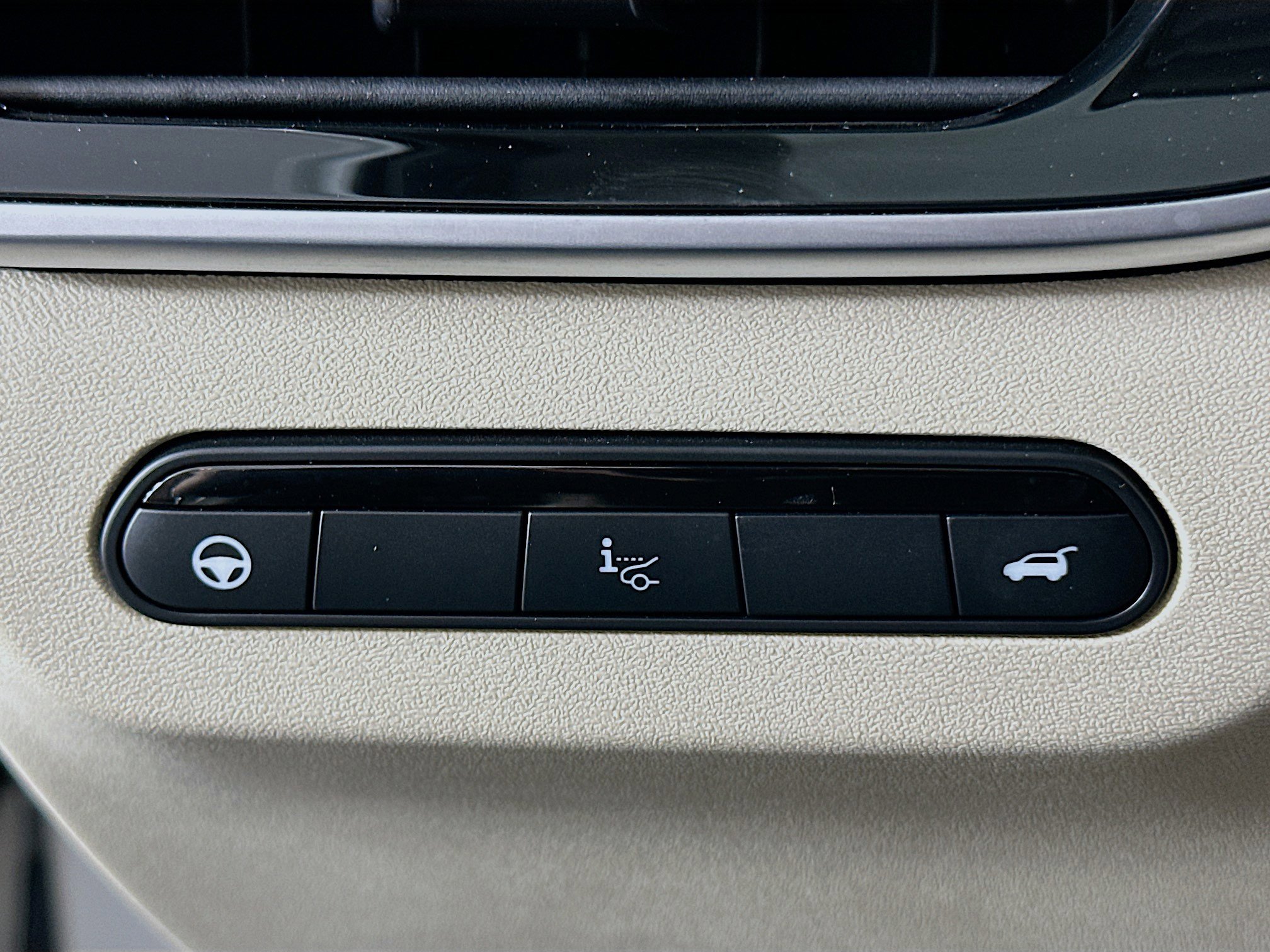 Used 2023 INFINITI QX60 Luxe w/ Vision Package AWD/4WD image 17