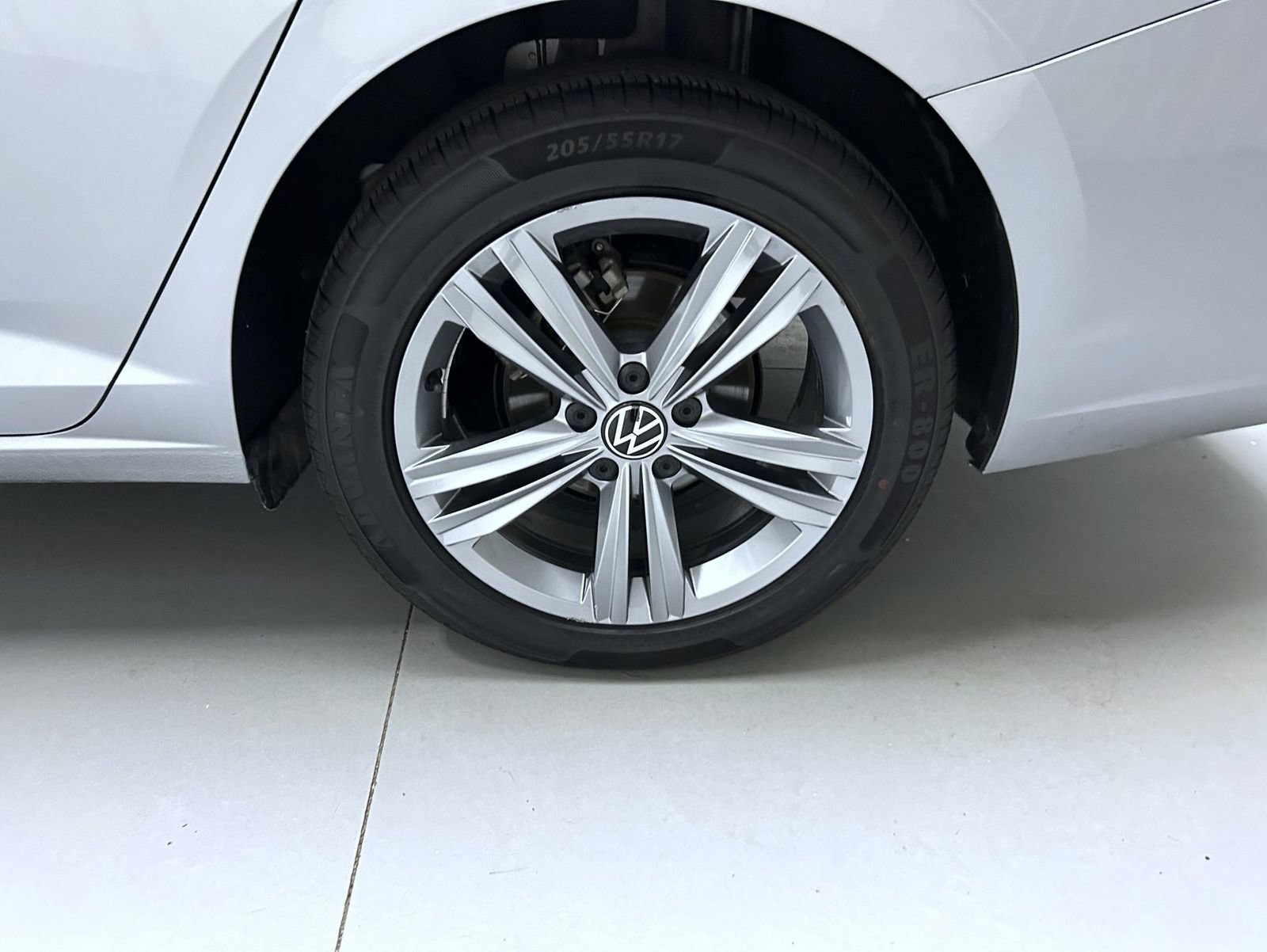 Used 2024 Volkswagen Jetta SE FWD image 22