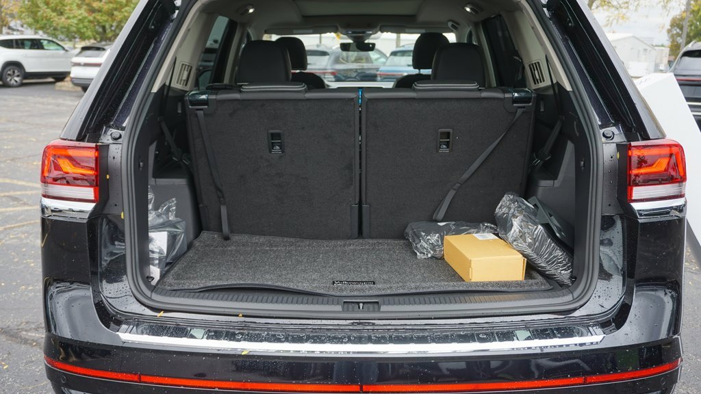 New 2026 Volkswagen Atlas SEL Premium R-Line image 7