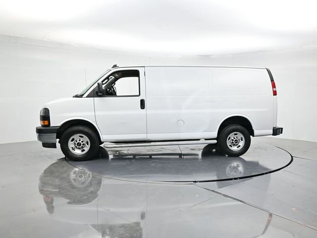 Used 2023 GMC Savana 2500 w/ Driver Convenience Package image 6