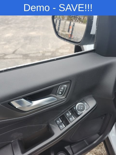 New 2026 Ford Escape SE FWD image 38