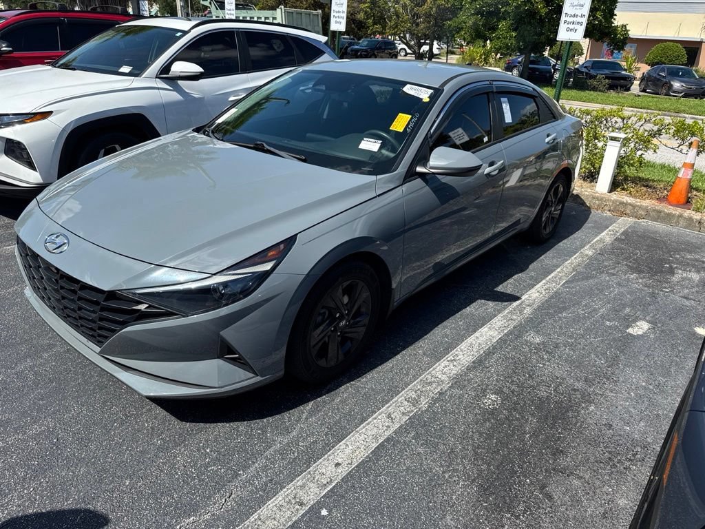 Used 2021 Hyundai Elantra Blue FWD image 8
