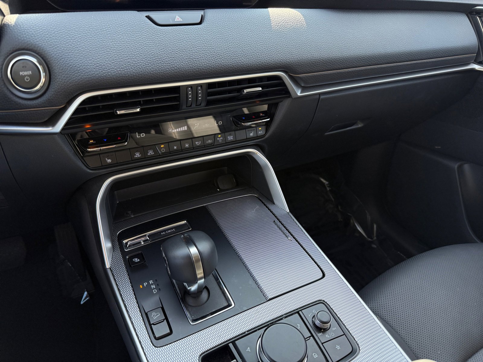 Certified 2024 MAZDA CX-90 Plug-In Hybrid w/ Premium Pkg image 13