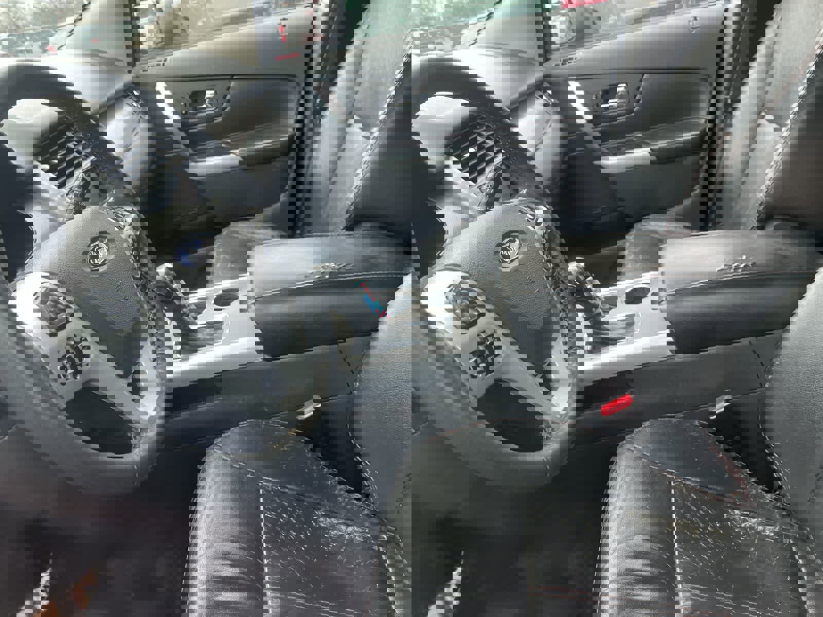 Used 2013 Ford Edge SEL image 24