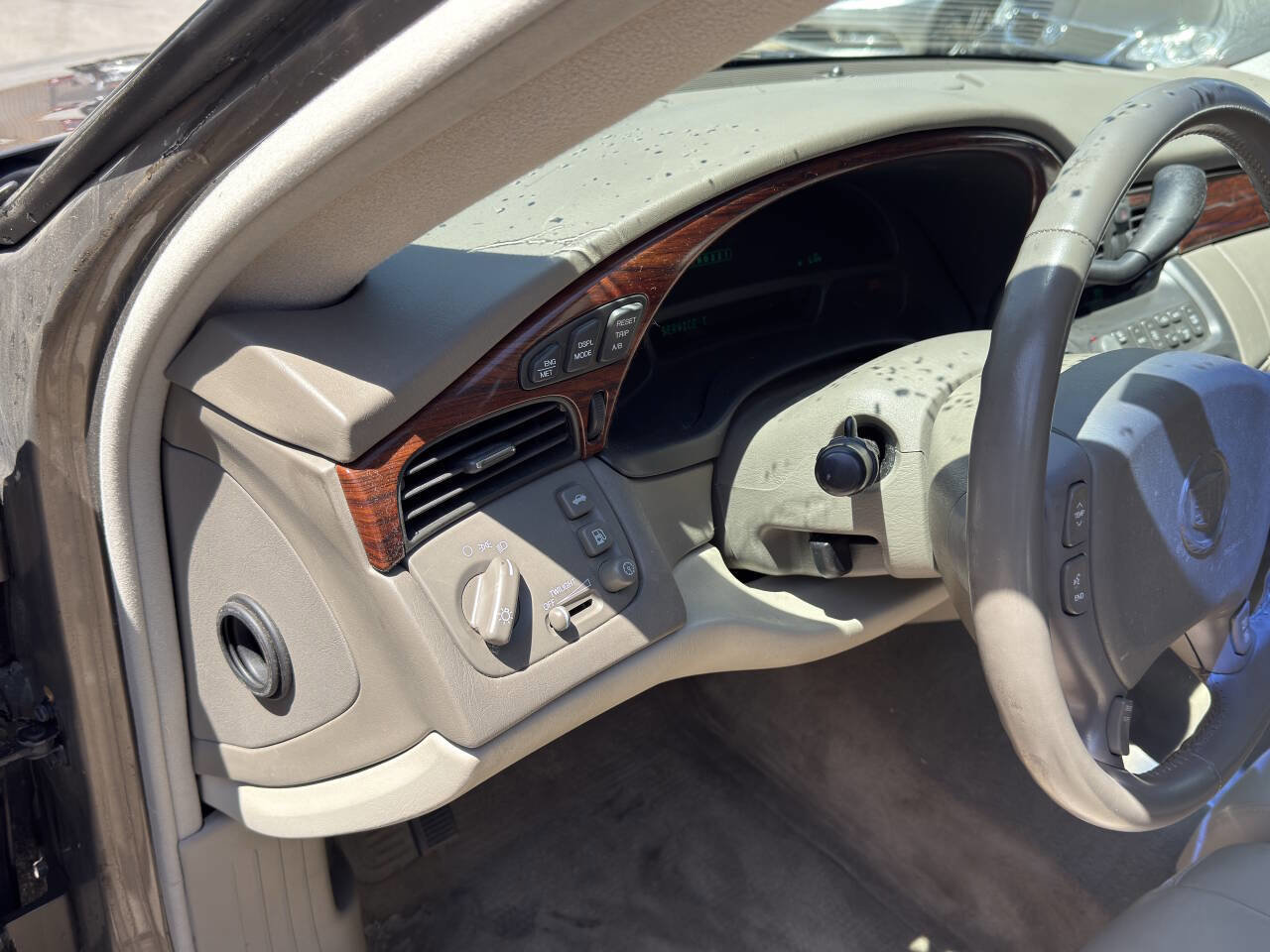 Used 2003 Cadillac De Ville w/ Comfort & Convenience Package FWD image 21