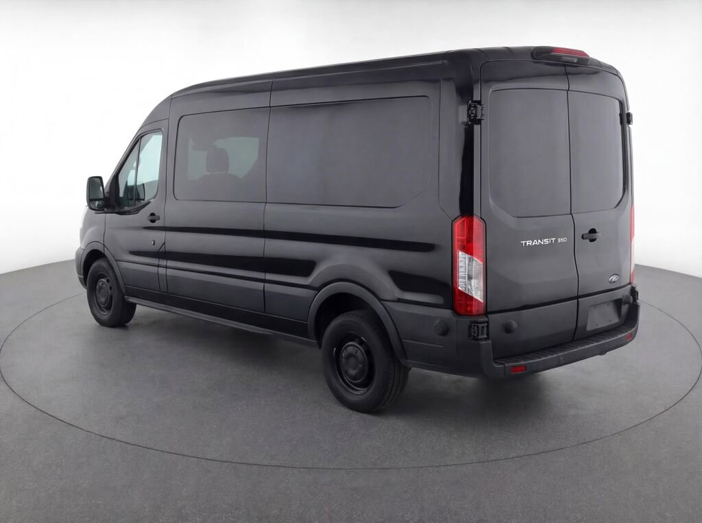 Used 2024 Ford Transit 350 XLT image 5