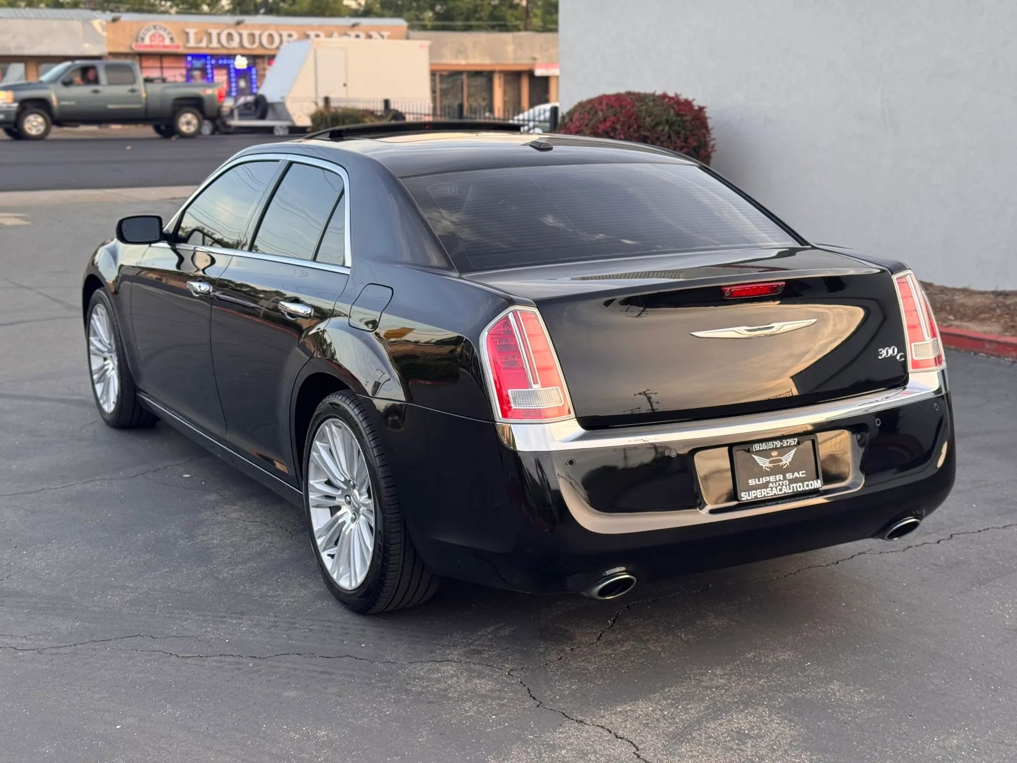 Used 2011 Chrysler 300 C w/ Sound Group RWD image 4