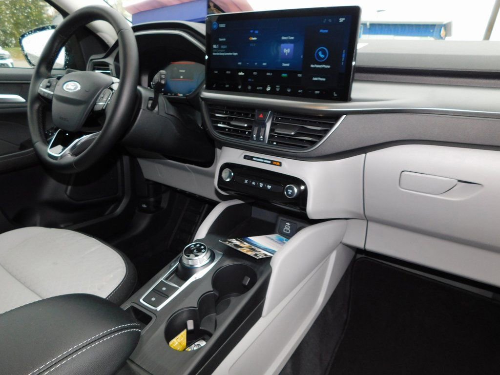New 2026 Ford Escape Active w/ Active Premium Tech Pack image 18