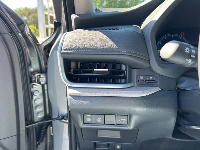 New 2026 Toyota Grand Highlander Platinum image 31