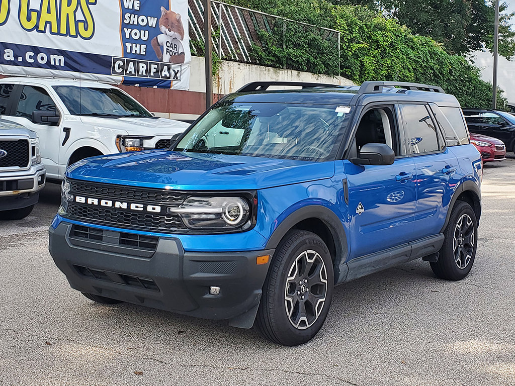 Used 2025 Ford Bronco Sport Outer Banks AWD/4WD image 1