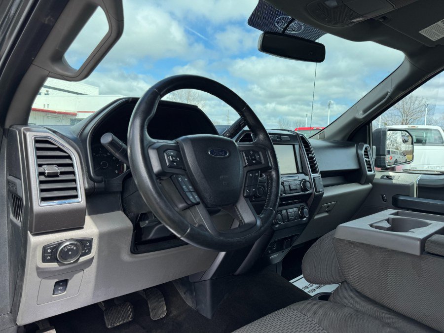 Used 2015 Ford F150 XLT w/ Equipment Group 302A Luxury AWD/4WD image 14
