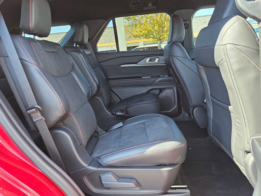 New 2026 Ford Explorer ST image 32