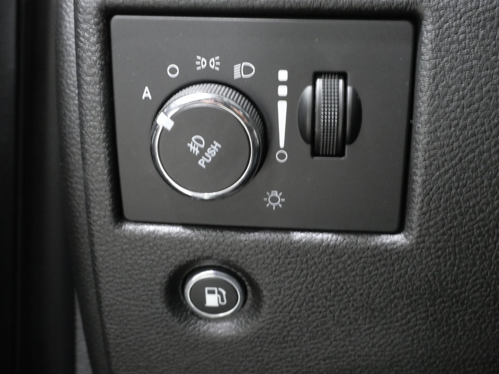 Used 2019 Jeep Grand Cherokee High Altitude AWD/4WD image 15